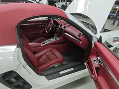 2022 Porsche 718 Boxster 2.0T, белый — фото 5
