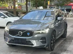 2022 Volvo XC60 4WD Luxury, синий — фото 1