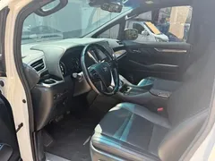 2021 Toyota Alphard Hybrid 2.5L Premium, белый — фото 4