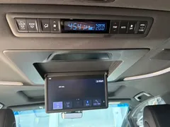 2021 Toyota Alphard Hybrid 2.5L Premium, белый — фото 15