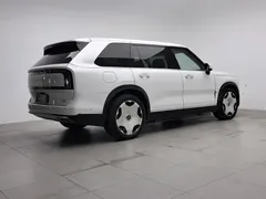 2025 Zeekr 9X Ultra 70kWh 6-seat, белый — фото 2
