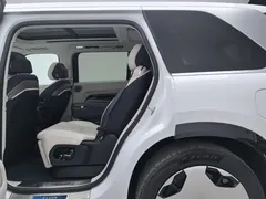 2025 Zeekr 9X Ultra 70kWh 6-seat, белый — фото 15