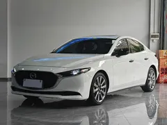 2021 Mazda 3 2.0L AT, белый — фото 1