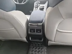 2021 Geely Preface 2.0TD Premium, белый — фото 9