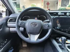 2019 Toyota Camry Hybrid 2.5HG Luxury, белый — фото 6