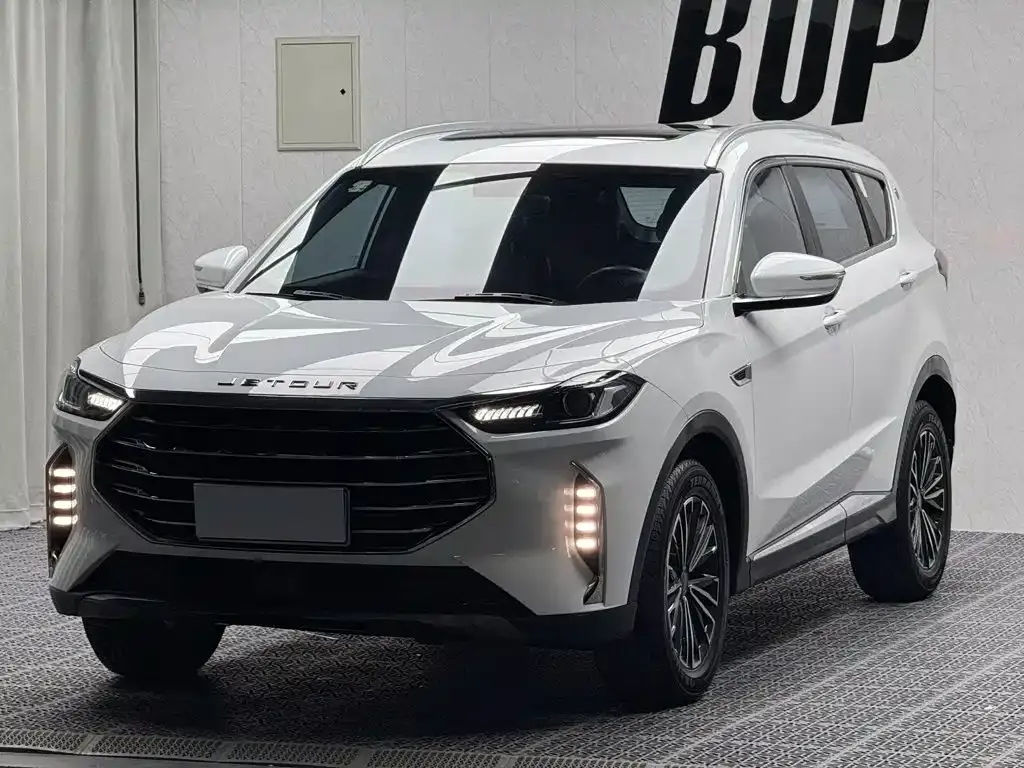 2022 Jetour X70 PLUS 1.5T CVT 5