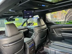 2023 Toyota Alphard 2.5L Hybrid Premium Gold, чёрный — фото 4