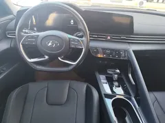 2022 Hyundai Elantra 1.5L CVT LUX Premium, белый — фото 6