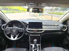 2020 Kia Cerato 1.5L CVT Fashion, белый — фото 4