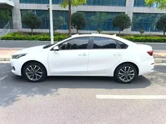 2020 Kia Cerato 1.5L CVT Fashion, белый — фото 8