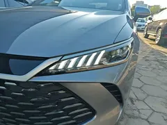2025 BYD Qin PLUS DM-i PHEV Smart Driving 55km Leading — фото 24