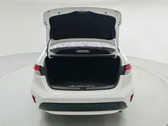 2022 Toyota Levin 185T CVT Luxury, белый — фото 16