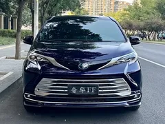 2021 Toyota Sienna 2.5L Hybrid Platinum, синий — фото 2
