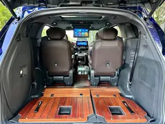2021 Toyota Sienna 2.5L Hybrid Platinum, синий — фото 15
