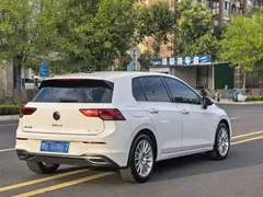 2021 Volkswagen Golf 280TSI DSG Pro, белый — фото 23