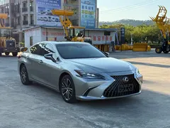 2022 Lexus ES 300h Premium — фото 3