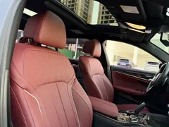 2022 BMW 5 Series 530Li Premium M Sport Package, чёрный — фото 15