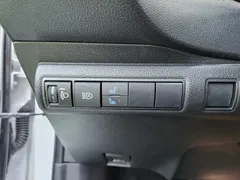 2022 Toyota Levin 185T CVT Luxury, белый — фото 15