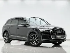 2021 Audi Q7 55 TFSI quattro S line Sport, чёрный — фото 3