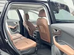 2021 Audi Q7 55 TFSI quattro S line Sport, чёрный — фото 15