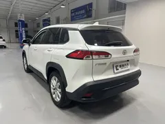 2023 Toyota Frontlander 2.0L CVT Leading, белый — фото 6