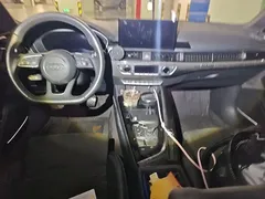 2022 Audi A4L 45 TFSI quattro Select Dynamic — фото 5