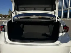 2022 Toyota Corolla 1.2T S-CVT Pioneer Plus, белый — фото 23