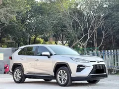 2023 Toyota Wildlander 2.0L CVT 4WD Luxury Plus — фото 3