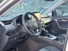 2023 Toyota Wildlander 2.0L CVT 4WD Luxury Plus — фото 12