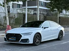 2021 Audi A7 45 TFSI, белый — фото 1