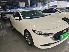 2023 Mazda 3 2.0L AT, белый — фото 4