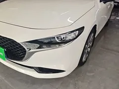 2023 Mazda 3 2.0L AT, белый — фото 24
