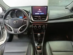 2021 Toyota Yaris L Zhixuan X 1.5L CVT Luxury, белый — фото 12