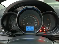 2021 Toyota Yaris L Zhixuan X 1.5L CVT Luxury, белый — фото 14