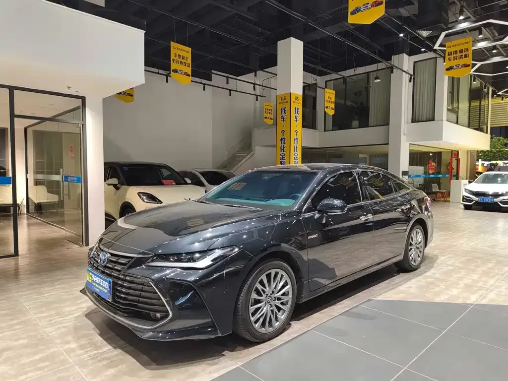 2022 Toyota Avalon Hybrid 2.5L XLE Premium
