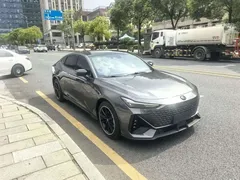 2023 Changan UNI-V 1.5T Premium — фото 2