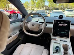 2024 Nio ET7 75kWh Executive, белый — фото 11