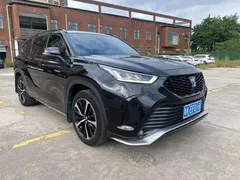 2023 Toyota Crown Kluger 2.5L HEV 4WD Luxury, чёрный — фото 1