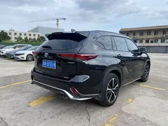 2023 Toyota Crown Kluger 2.5L HEV 4WD Luxury, чёрный — фото 3