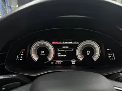 2022 Audi Q7 55 TFSI quattro S line Sport, чёрный — фото 3