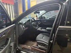 2022 Audi Q7 55 TFSI quattro S line Sport, чёрный — фото 5