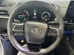 2021 Toyota Sienna 2.5L Hybrid Premium, белый — фото 12