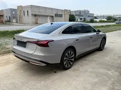 2026 Hongqi H7 PHEV 210 4WD — фото 17