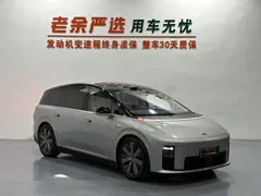2025 Li Auto i8 Standard — фото 2