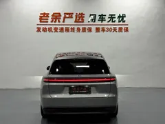 2025 Li Auto i8 Standard — фото 7