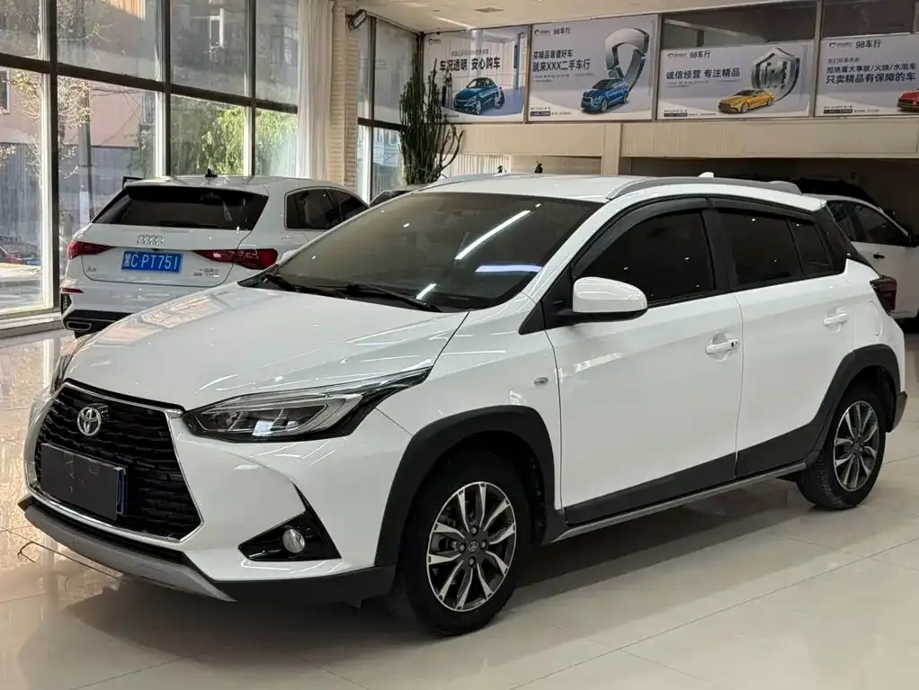 2022 Toyota Yaris L Zhixuan X 1.5L CVT Luxury Plus