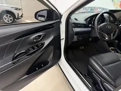 2022 Toyota Yaris L Zhixuan X 1.5L CVT Luxury Plus, белый — фото 8