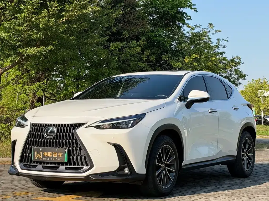 2022 Lexus NX 400h+ PHEV