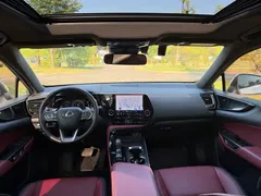 2022 Lexus NX 400h+ PHEV, белый — фото 8