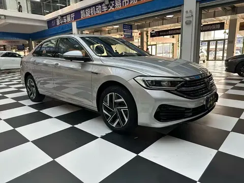 2023 Volkswagen Sagitar 200TSI DSG